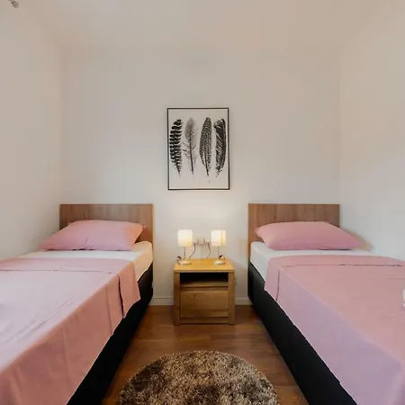 Tomo Apartament