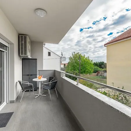 Tomo Apartament